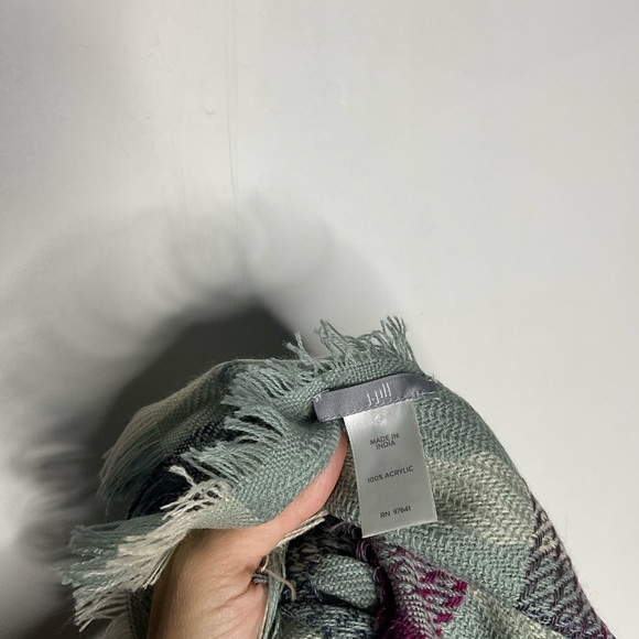 J. Jill Jade Multi Fringe Edge Plaid Scarf excellent condition - Picture 2 of 4